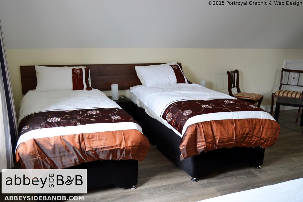 Ballintober  Abbeyside B&B מראה חיצוני תמונה