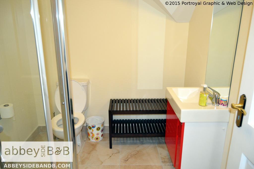 Ballintober  Abbeyside B&B מראה חיצוני תמונה